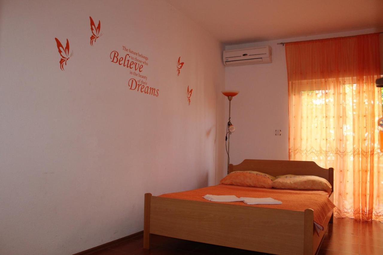Nikola Leko Guest House Hvar Town Exterior photo