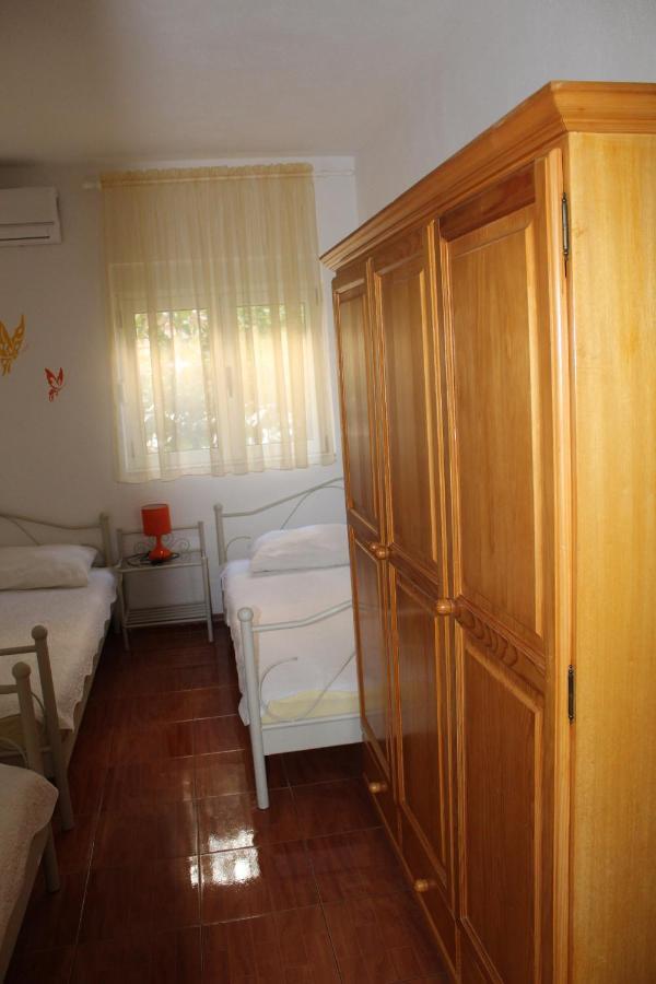 Nikola Leko Guest House Hvar Town Exterior photo