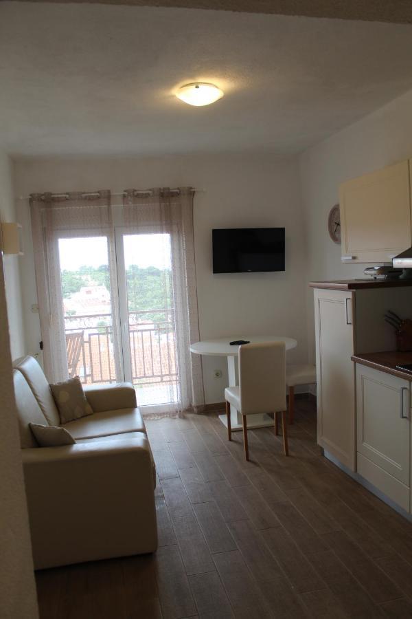 Nikola Leko Guest House Hvar Town Exterior photo